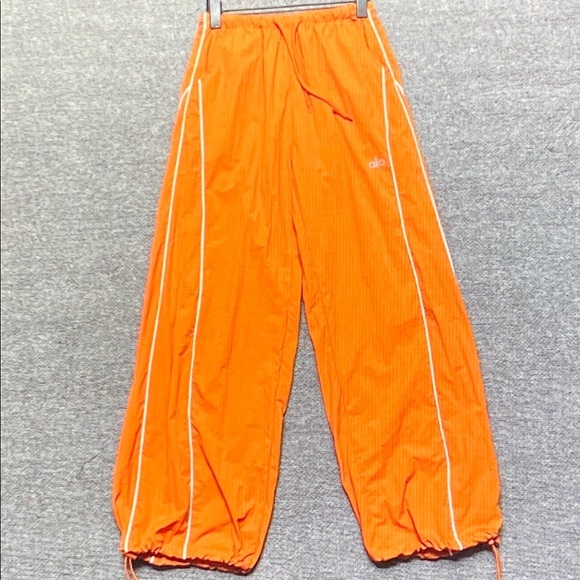 ALO Yoga Orange Track Pants & Jacket Set - Picture 4 of 6
